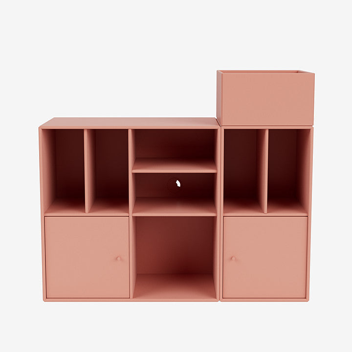 Meuble de Rangement Spin III par Peter J. Lassen - Montana-151 Rhubarb-Avec rail de suspension-The Woods Gallery