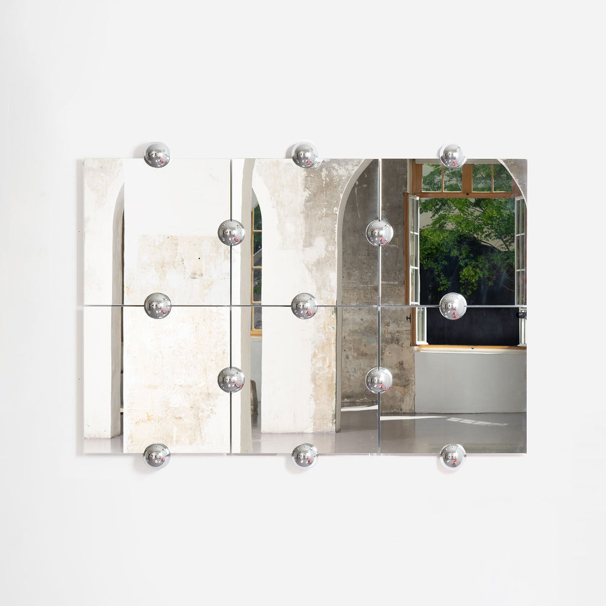 Miroir Sphera Crystal Palace L de Jean-Baptiste Fastrez - Moustache-The Woods Gallery