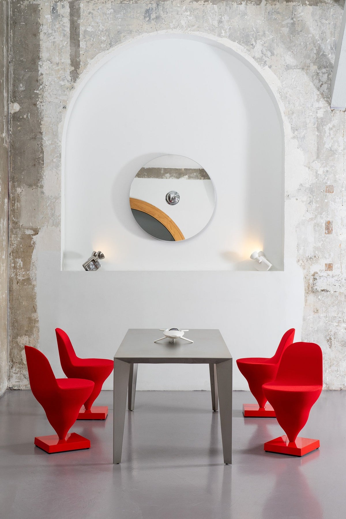 Miroir Sphera Disc de Jean-Baptiste Fastrez - Moustache-The Woods Gallery