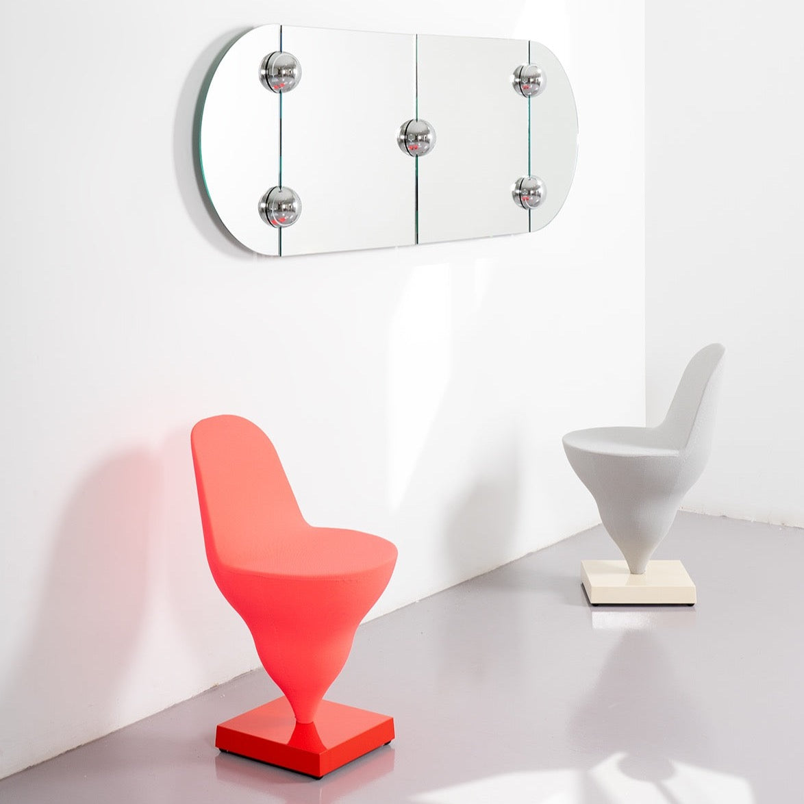 Miroir Sphera Oblong L de Jean-Baptiste Fastrez - Moustache-The Woods Gallery