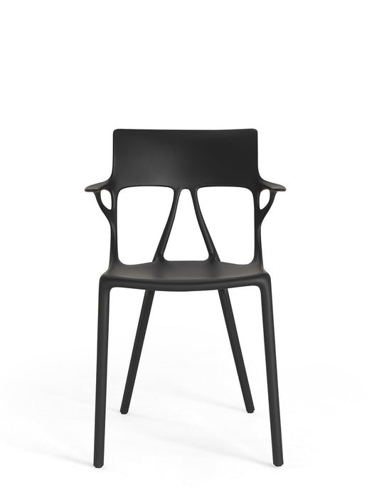 Modèles d'exposition de la chaise A.I de Philippe Starck - Kartell-Noir-The Woods Gallery