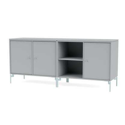 Module de Rangement Save par Peter J. Lassen, laque 02 Fjord, sur pieds 148 Flint, packshot Montana