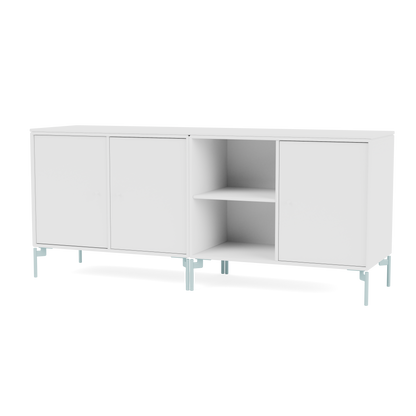 Module de Rangement Save par Peter J. Lassen, laque 101 New White, sur pieds 148 Flint, packshot Montana