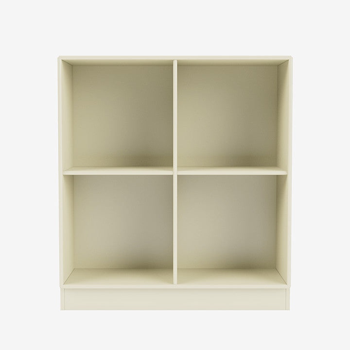 Module de Rangement Show par Peter J. Lassen - Montana-150 Vanilla-Plinthe h 7cm-The Woods Gallery