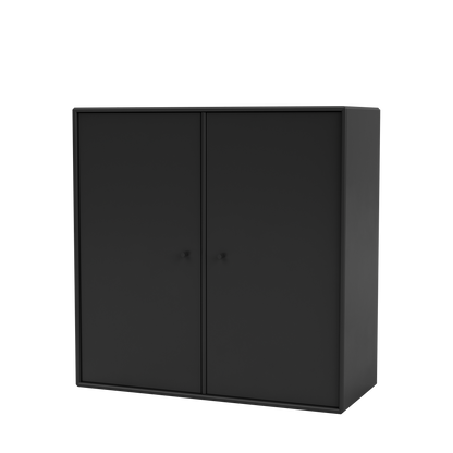 Meuble de rangement Cover Montana, laque 05 Black, suspendu au rail mural, vue de trois quarts sur fond blanc
