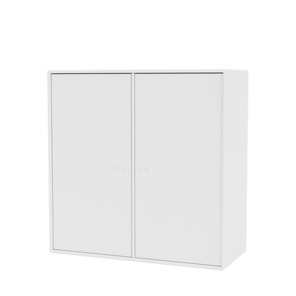 Meuble de rangement Cover Montana, laque 38 Snow, suspendu au rail mural, vue de trois quarts sur fond blanc