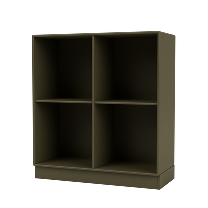 Module de Rangement Show par Peter J. Lassen, laque 139 Oregano, sur socle de 7 cm, packshot Montana
