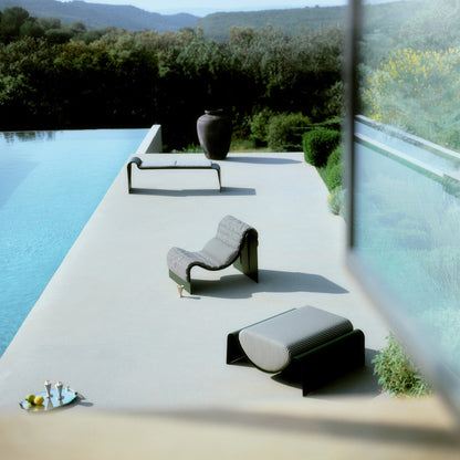 Ottoman Eclipse de Garnier &amp; Pingree - Petite Friture-en terrasse-The Woods Gallery