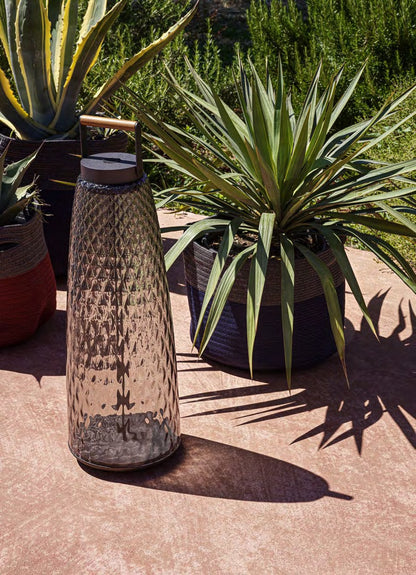 Lampe portable Singapore Sling Outdoor - Cassina-ambiance catalogue Cassina 2026-The Woods Gallery