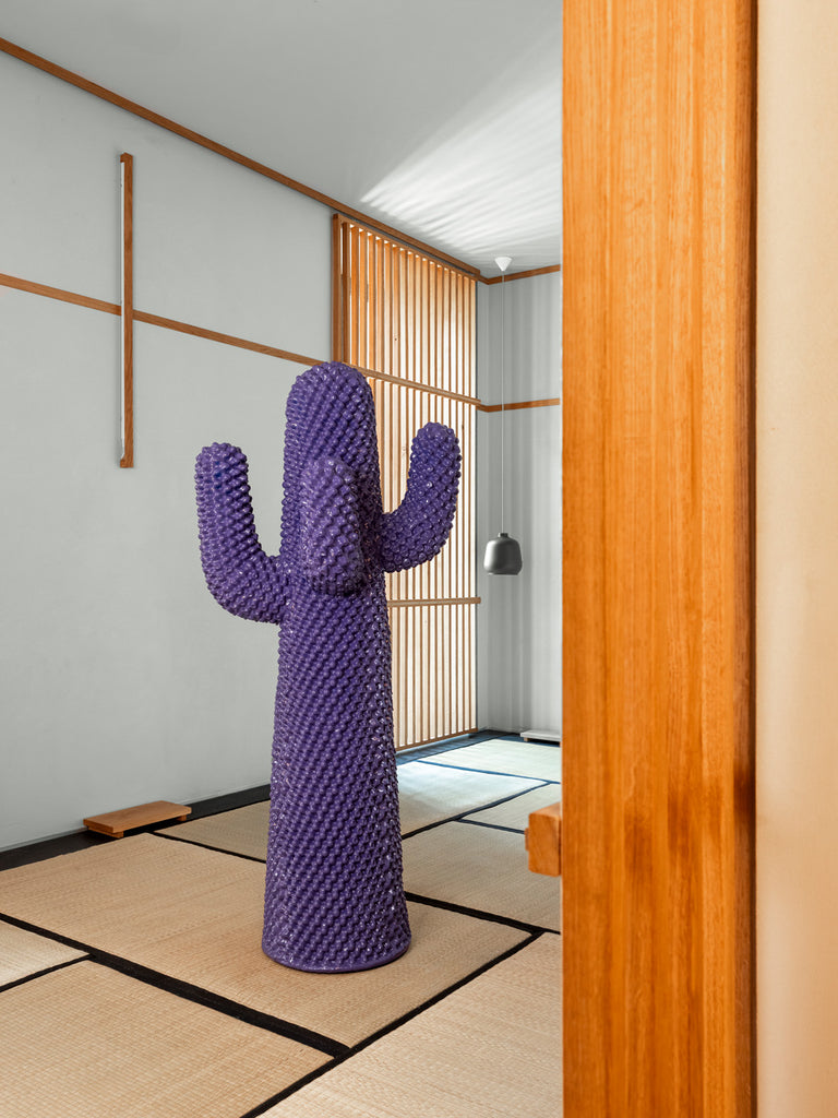 Porte manteau, sculpture Cactus Ultraviolet de Drocco & Mello - Gufram-The Woods Gallery