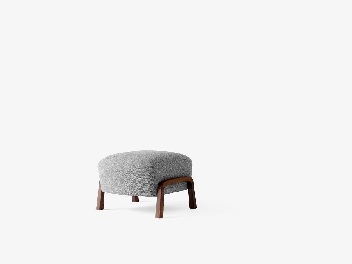 Pouf Wulff ATD3 de Jørgen Wolff - &amp;Tradition-Noyer huilé-Tissu groupe 3-The Woods Gallery