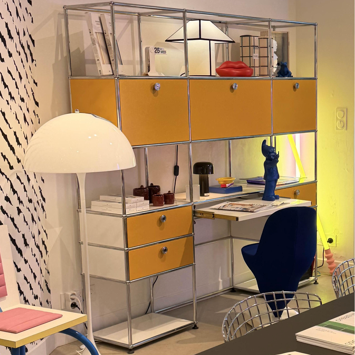 Rangement Home Office coloris Jaune Or et Blanc pur - USM Haller - Meuble d'exposition boutique-The Woods Gallery