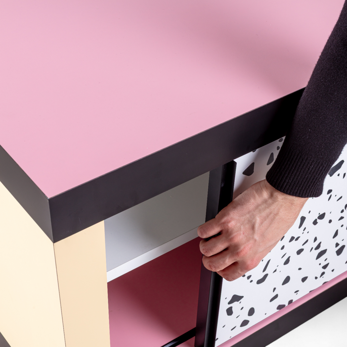 Buffet Super Sliding Terrazzo de Hello Again - Seletti-vue 8-The Woods Gallery