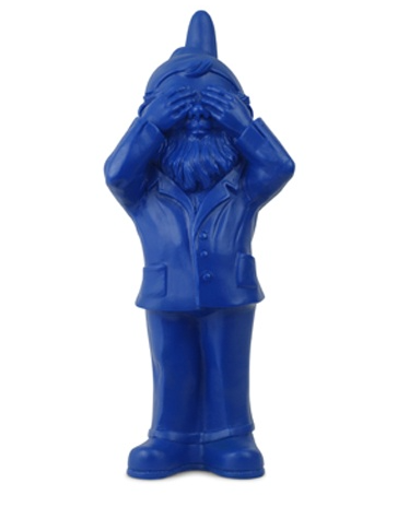 Sculpture See Nothing de Ottmar Hörl - Nain de jardin - See Nothing-rouge-Sans Signature-The Woods Gallery