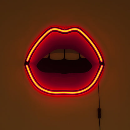 Applique Neon Mouth de Studio Job - Seletti-vue 3-The Woods Gallery