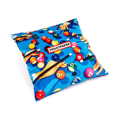 Coussin Snooker de ToiletPaper - Seletti-vue 4-The Woods Gallery
