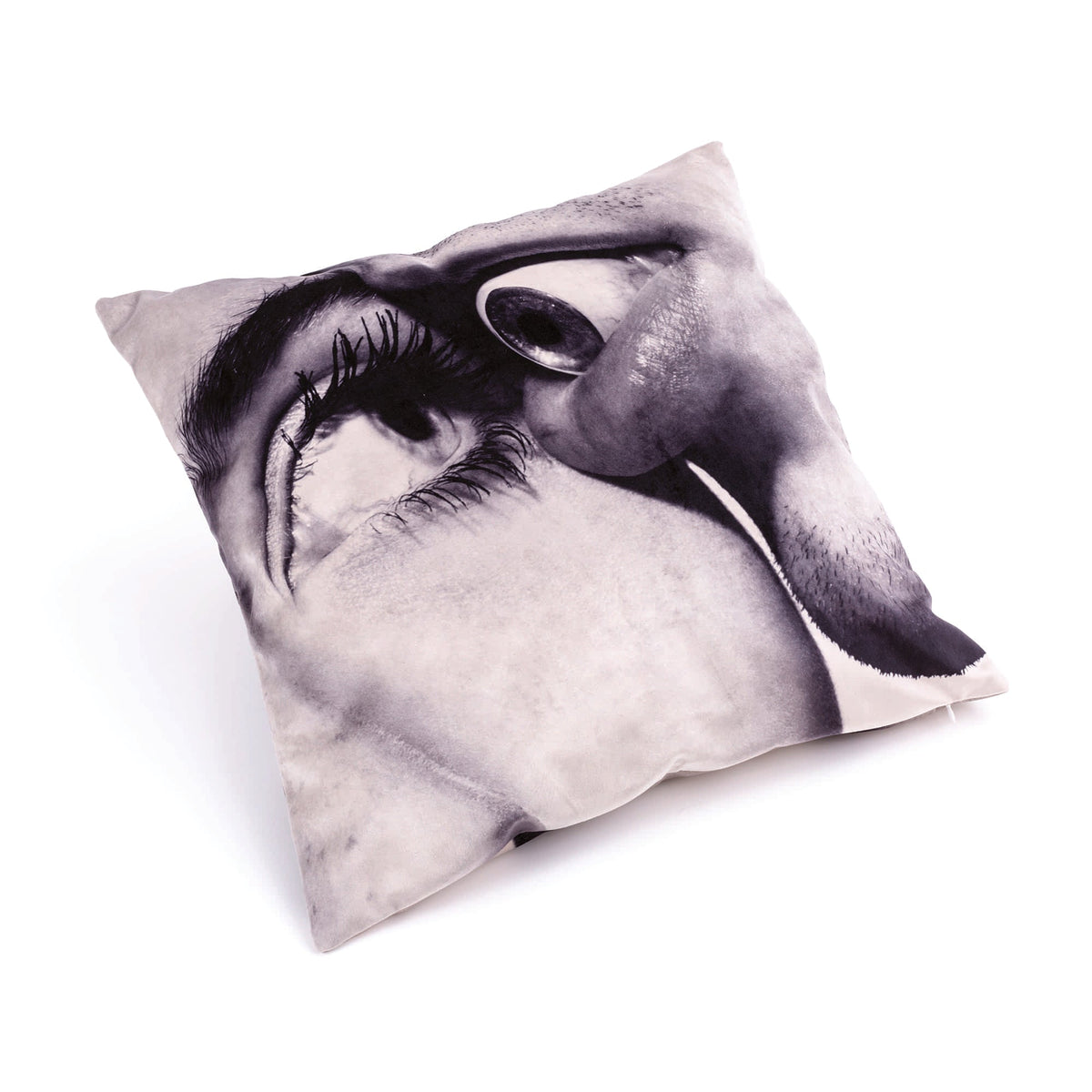 Coussin Eye &amp; Mouth de ToiletPaper - Seletti-vue 2-The Woods Gallery