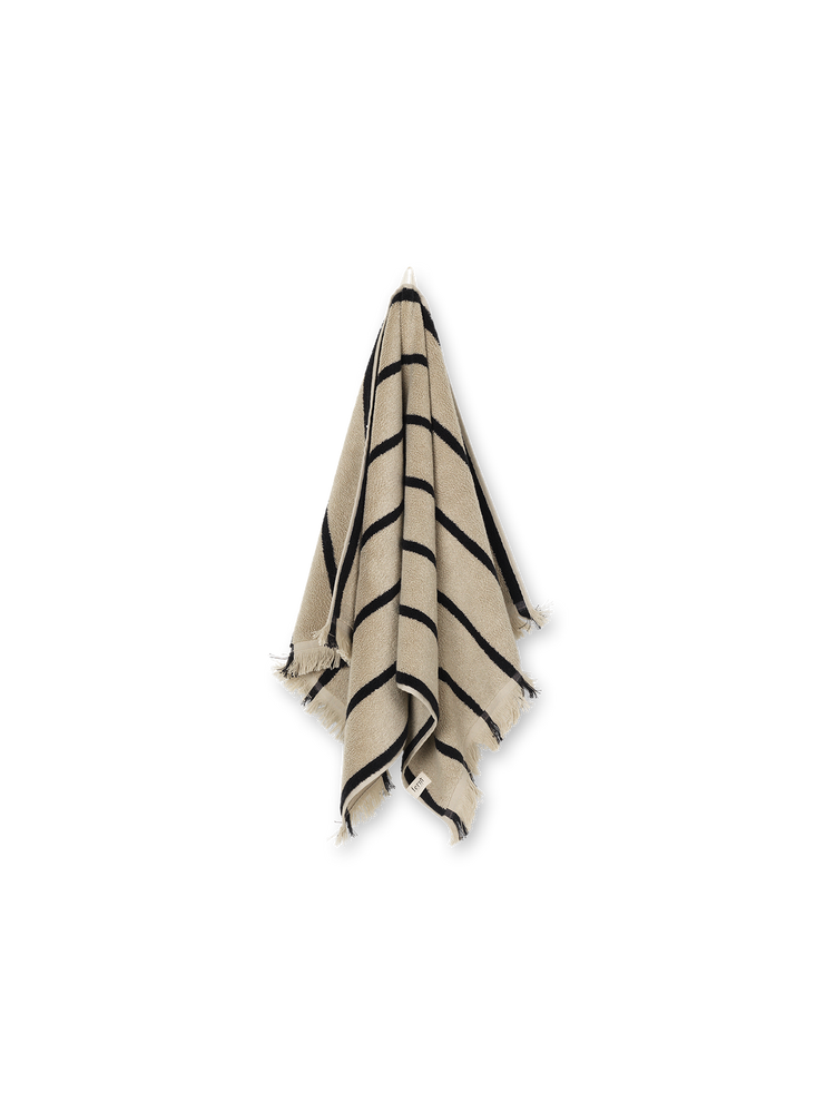 Serviette de toilette Alee Hand Towel - Ferm Living-Sable / Noir-The Woods Gallery