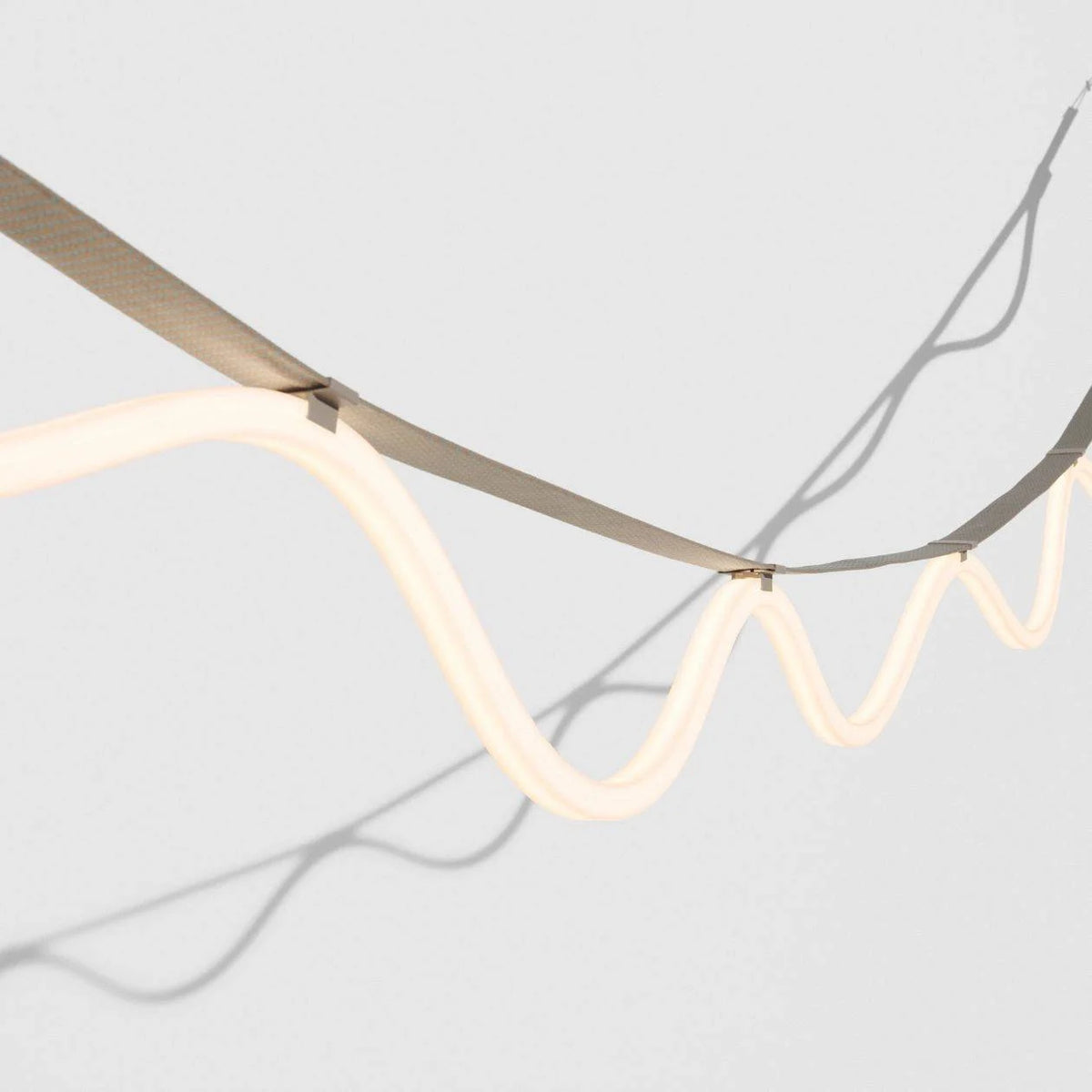 Spline Suspension de David Derksen - Petite Friture-Beige-The Woods Gallery