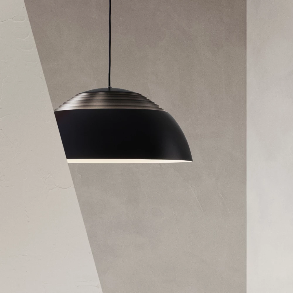 Suspension AJ Royal - Louis Poulsen-Ø 37 cm-Noir-The Woods Gallery