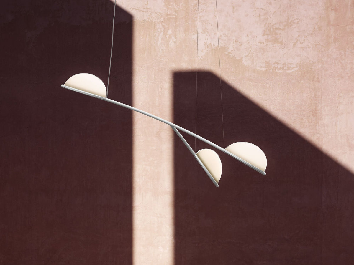 Suspension Almendra Organic de Patricia Urquiola - Flos-S2 Short, L 132,6 × l 76 cm-Blanc cassé-The Woods Gallery