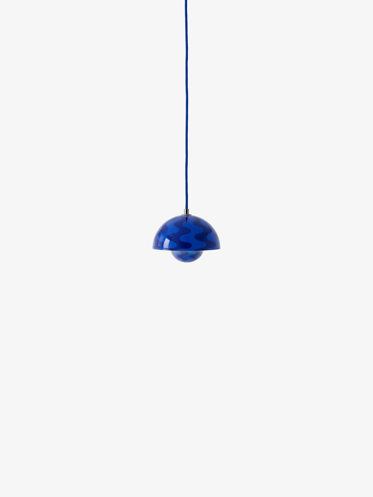 Suspension Flowerpot Chandelier VP10 - 10 pendants - &amp;Tradition-Motif bleu cobalt &amp; crépuscule-The Woods Gallery