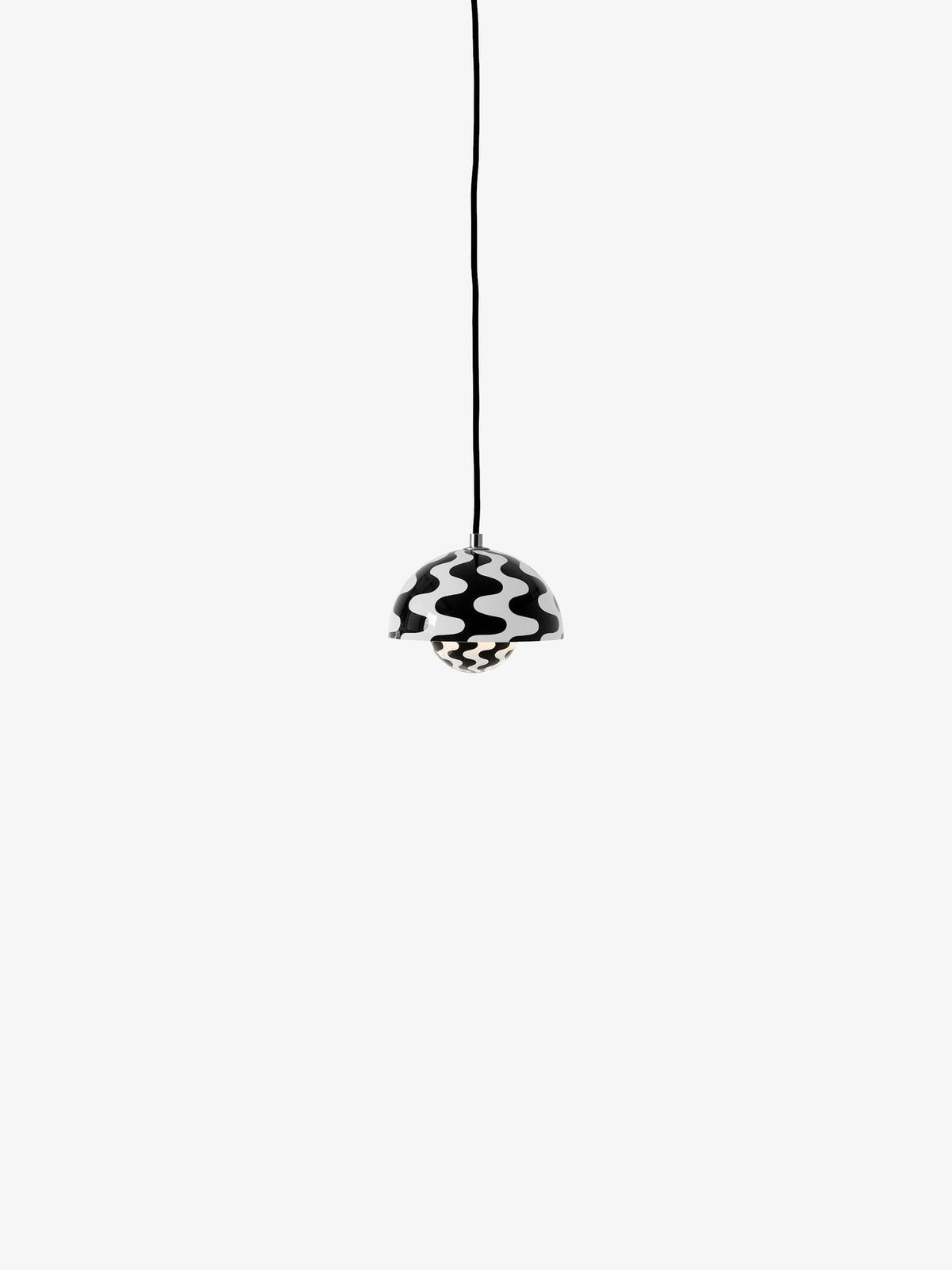 Suspension Flowerpot Chandelier VP10 - 10 pendants - &amp;Tradition-Motif noir &amp; blanc-The Woods Gallery