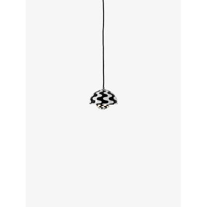 Suspension Flowerpot VP10 - &amp;Tradition-Motif noir &amp; blanc-The Woods Gallery