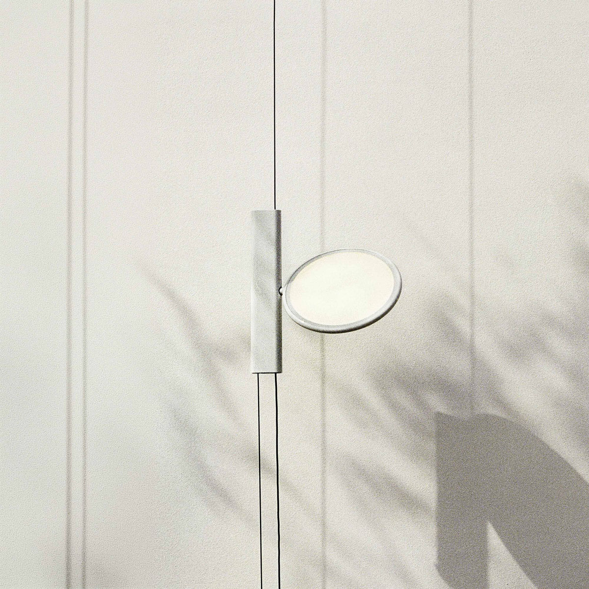 Suspension OK de Konstantin Grcic - Flos-Blanc-The Woods Gallery