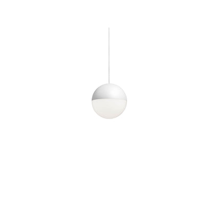 Suspension String Light tête sphère de Michael Anastassiades - Flos-12 m-Interrupteur tactile-Blanc-The Woods Gallery