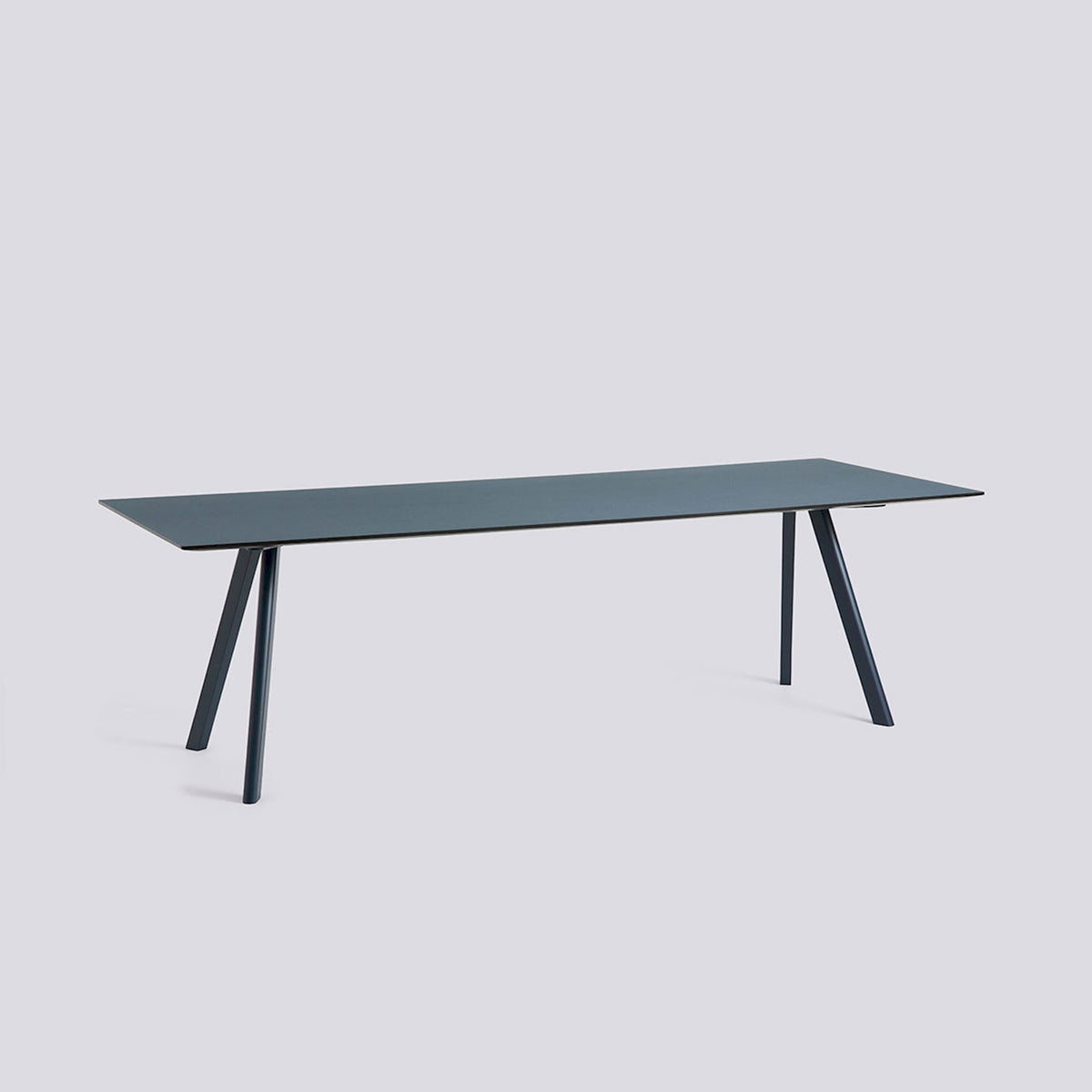 Table CPH 30 de Ronan et Erwan Bouroullec - Hay-Chêne massif laqué bleu profond, plateau linoléum bleu fumé, L 250 x P 90 x H 74 cm-The Woods Gallery