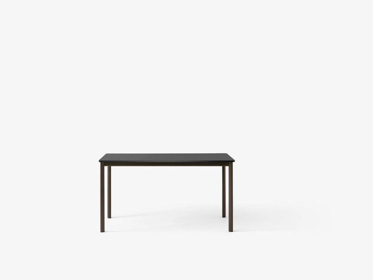 Table à manger Drip HW58 de Hee Welling - &amp;Tradition-Noir-Linoléum Burgundy 4154-The Woods Gallery