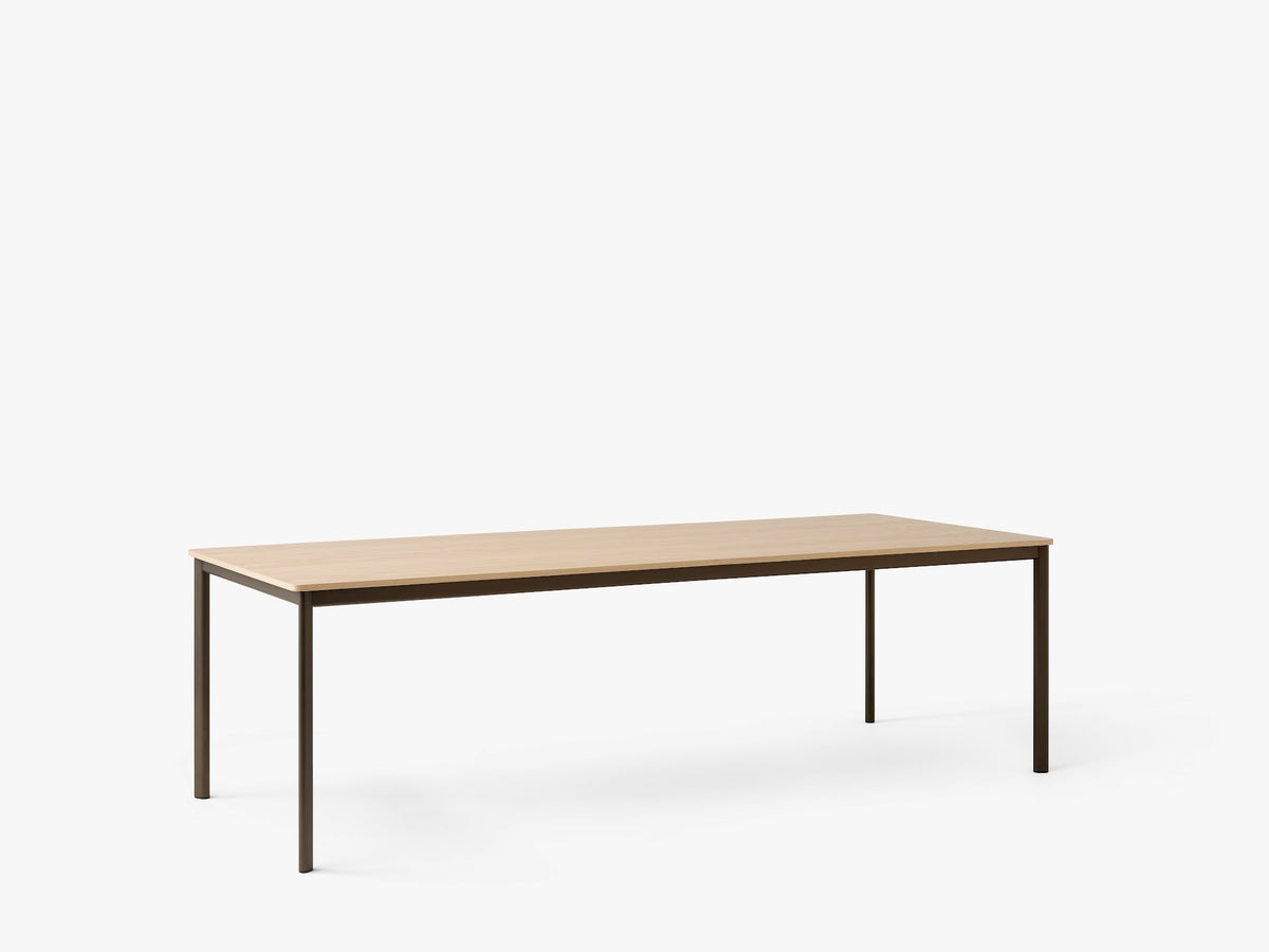 Table à manger Drip HW60 de Hee Welling - &amp;Tradition-Bronze-Placage de chêne laqué-The Woods Gallery