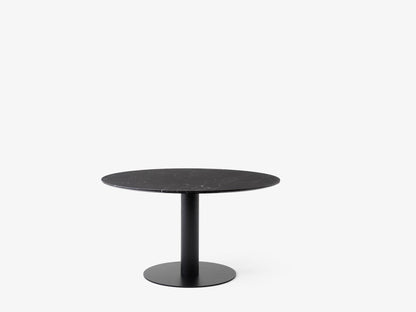 Table à manger carrée In Between SK20 de Sami Kallio - &amp;Tradition-Pied central noir mat-Linoléum Forbo-The Woods Gallery