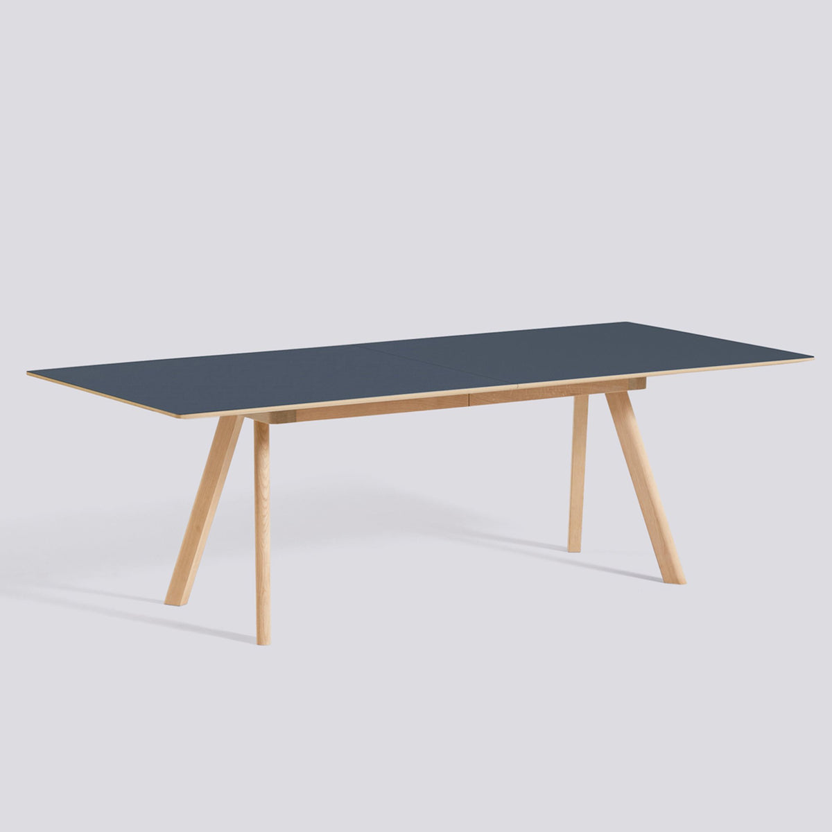 Table à rallonge CPH 30 de Ronan et Erwan Bouroullec - Hay-L 250 x P 90 x H 74 cm, Chêne massif laqué, plateau linoléum bleu fumé-The Woods Gallery