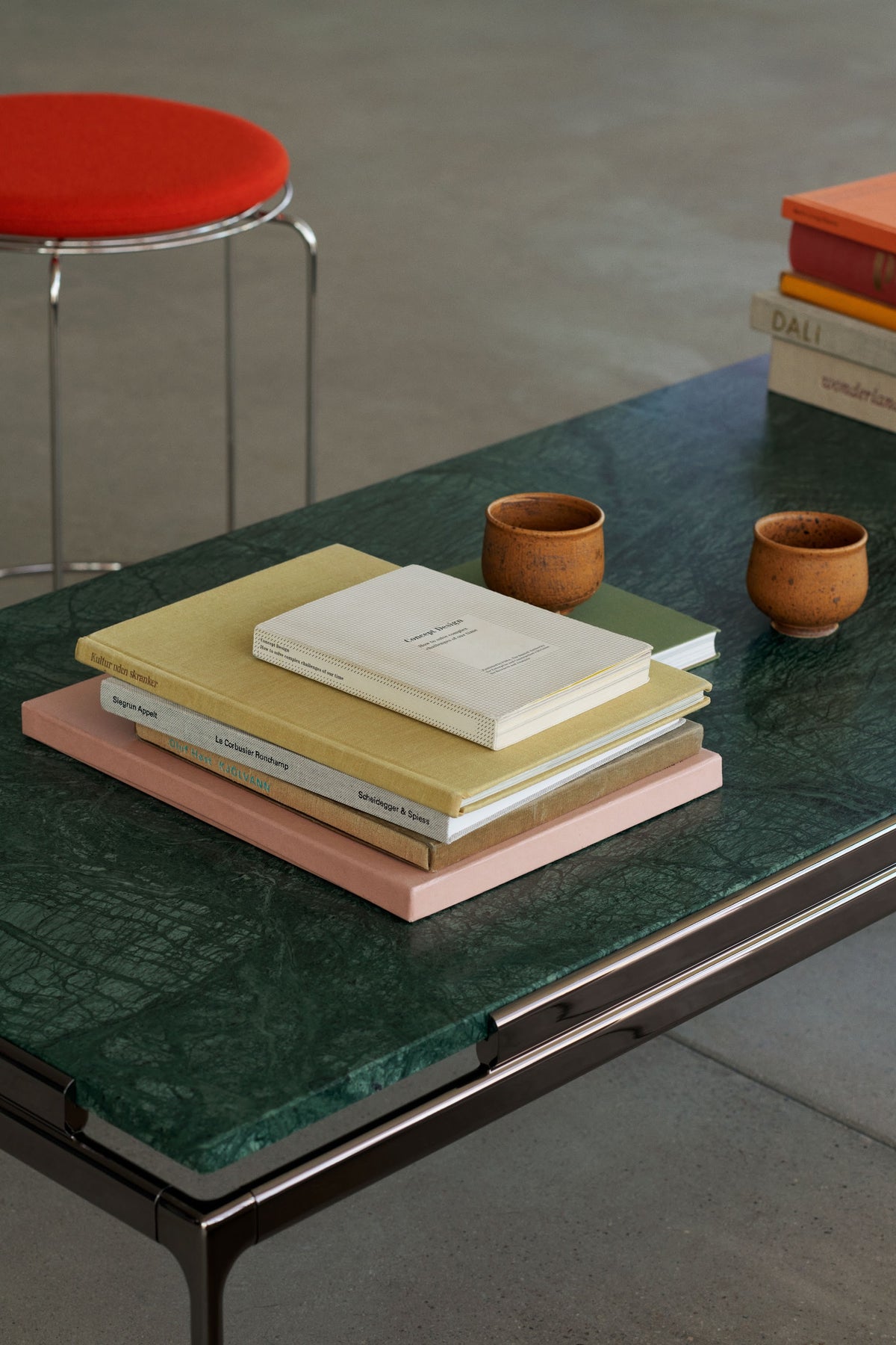 Table basse Sett LN12 de Luca Nichetto - &amp;Tradition-Marbre Bianco Carrara-The Woods Gallery