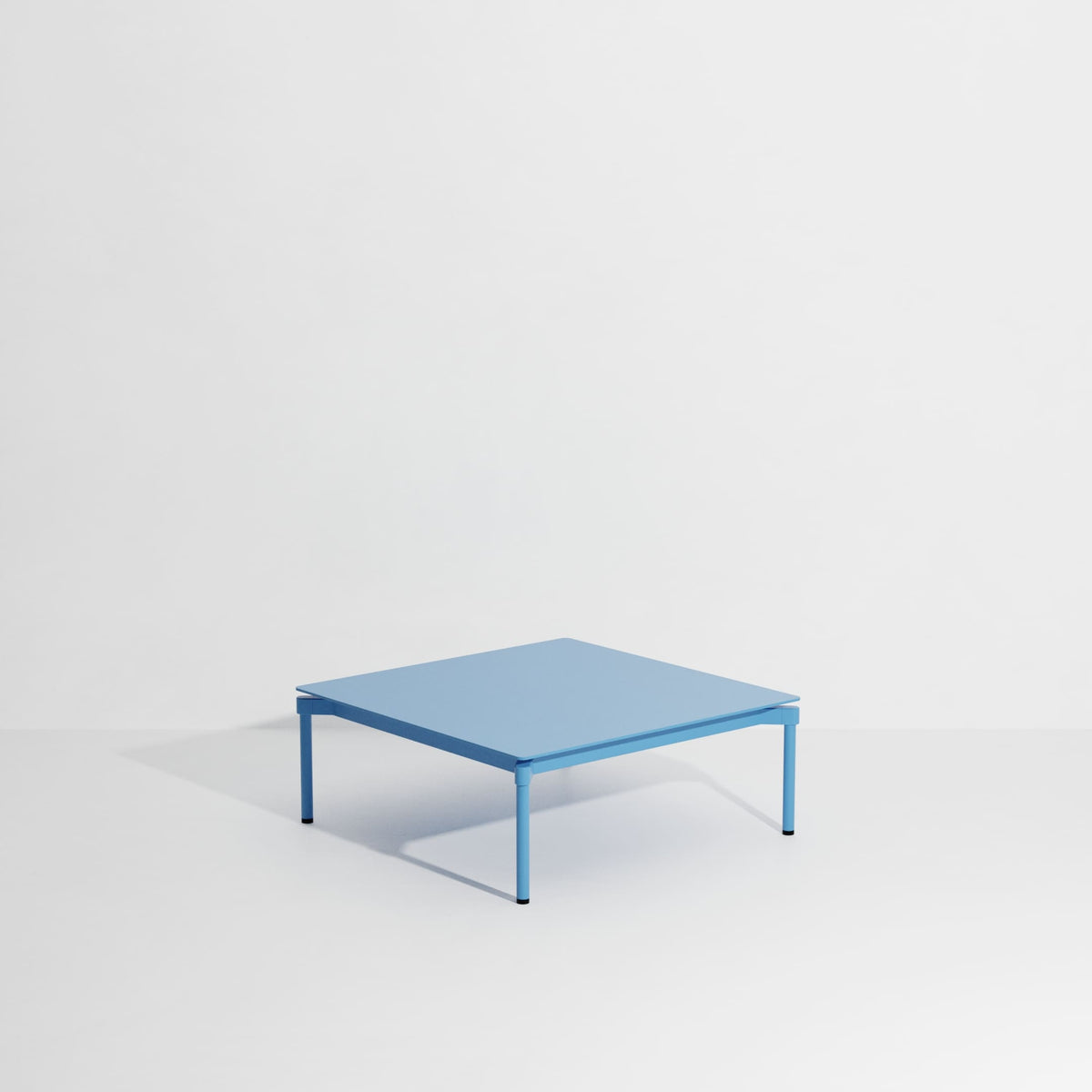Table basse carrée Fromme de Tom Chung - Petite Friture-Bleu Ciel-The Woods Gallery