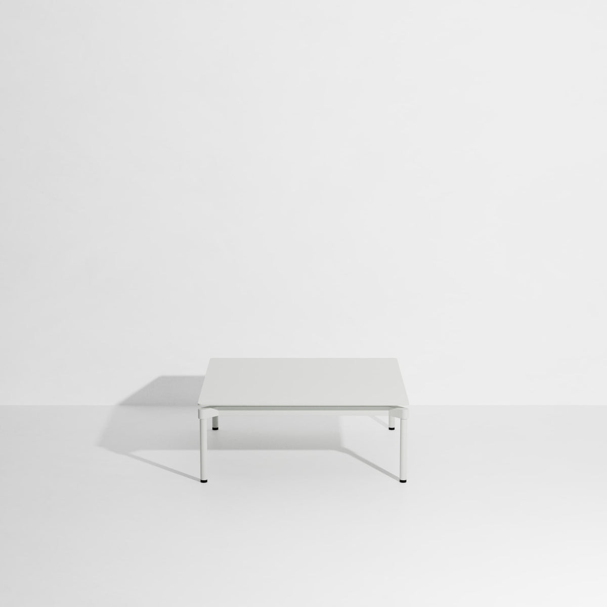 Table basse carrée Fromme de Tom Chung - Petite Friture-Gris perle-The Woods Gallery