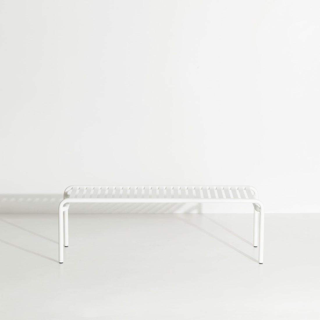 Table basse longue Week-End de Studio Brichet-Ziegler - Petite Friture-Blanc-The Woods Gallery