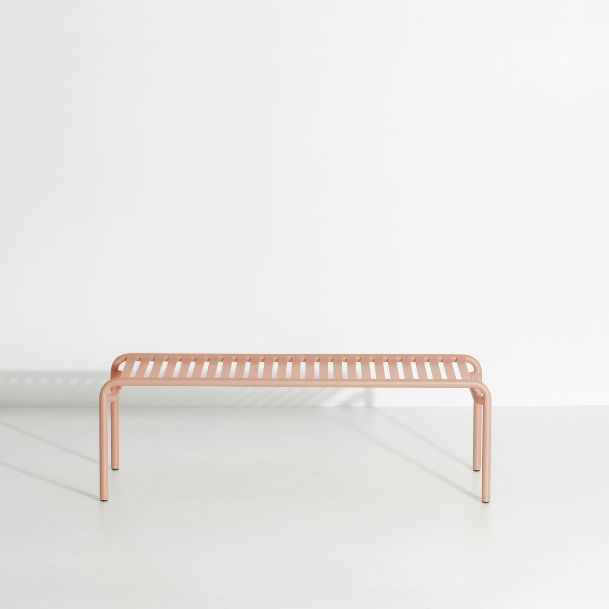Table basse longue Week-End de Studio Brichet-Ziegler - Petite Friture-Blush-The Woods Gallery