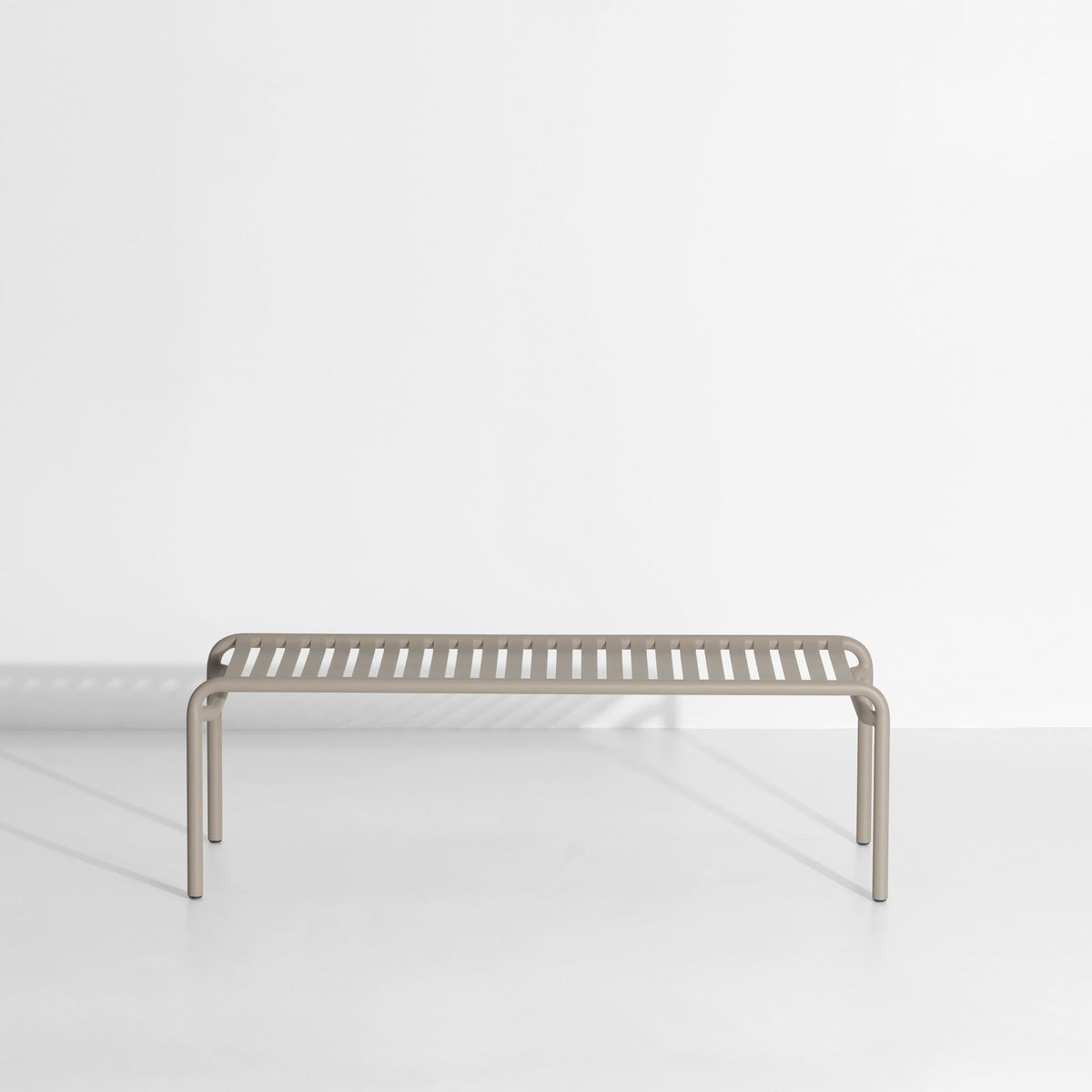 Table basse longue Week-End de Studio Brichet-Ziegler - Petite Friture-Dune-The Woods Gallery