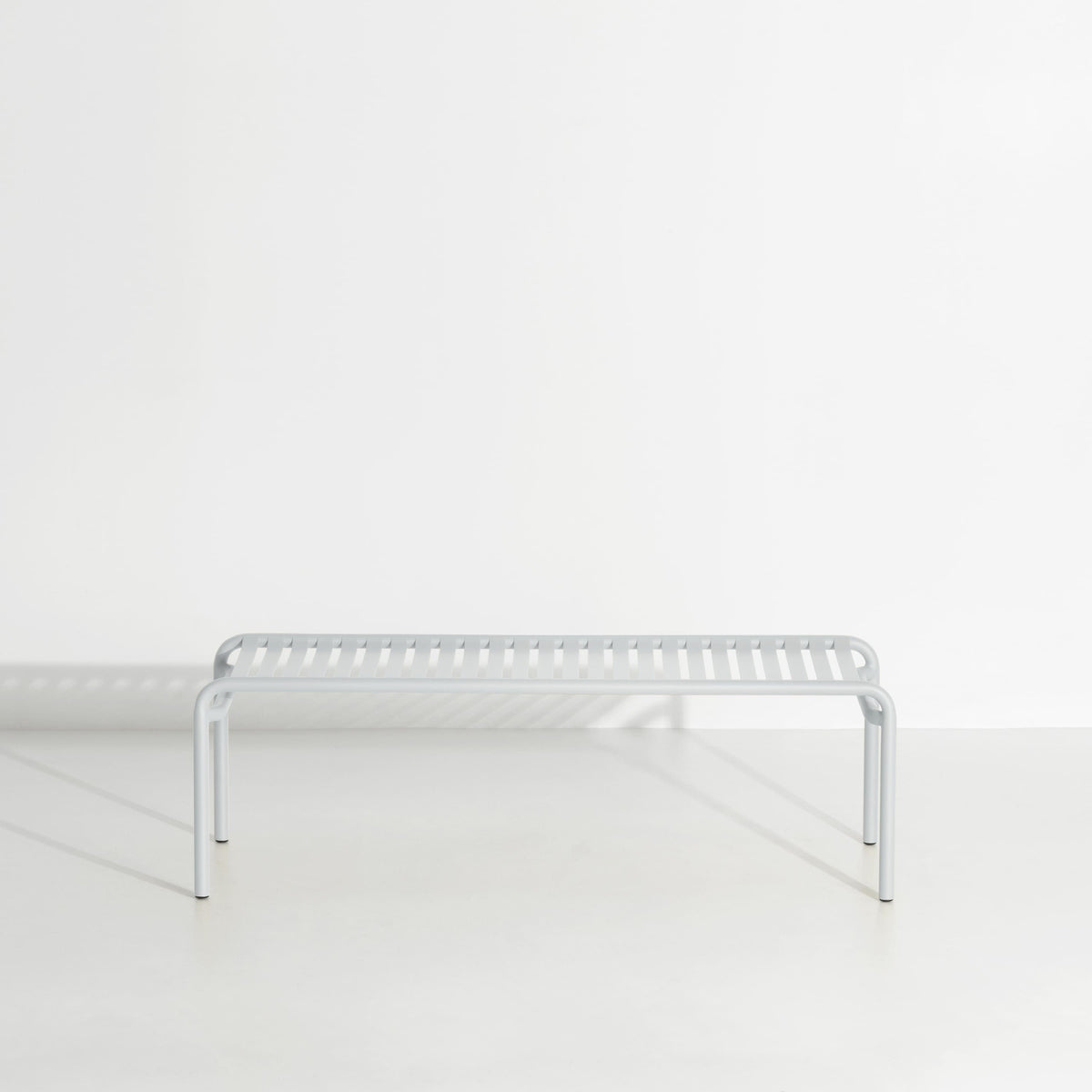 Table basse longue Week-End de Studio Brichet-Ziegler - Petite Friture-Gris perle-The Woods Gallery