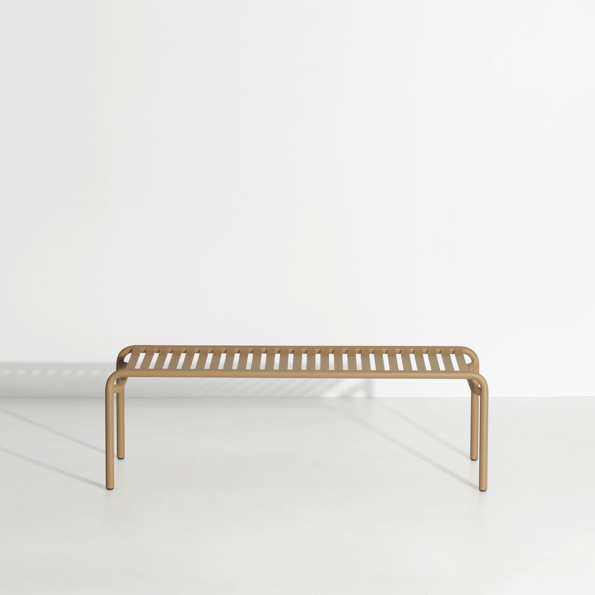 Table basse longue Week-End de Studio Brichet-Ziegler - Petite Friture-Or-The Woods Gallery