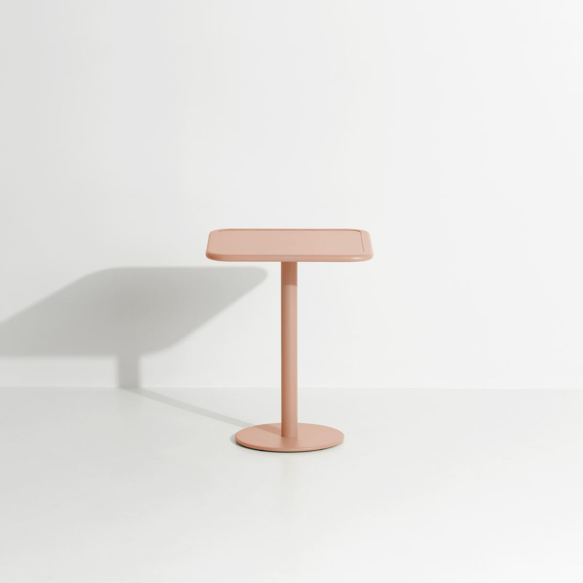 Table bistrot carrée Week-End 60 × 60 de Studio Brichet-Ziegler - Petite Friture-Blush-The Woods Gallery