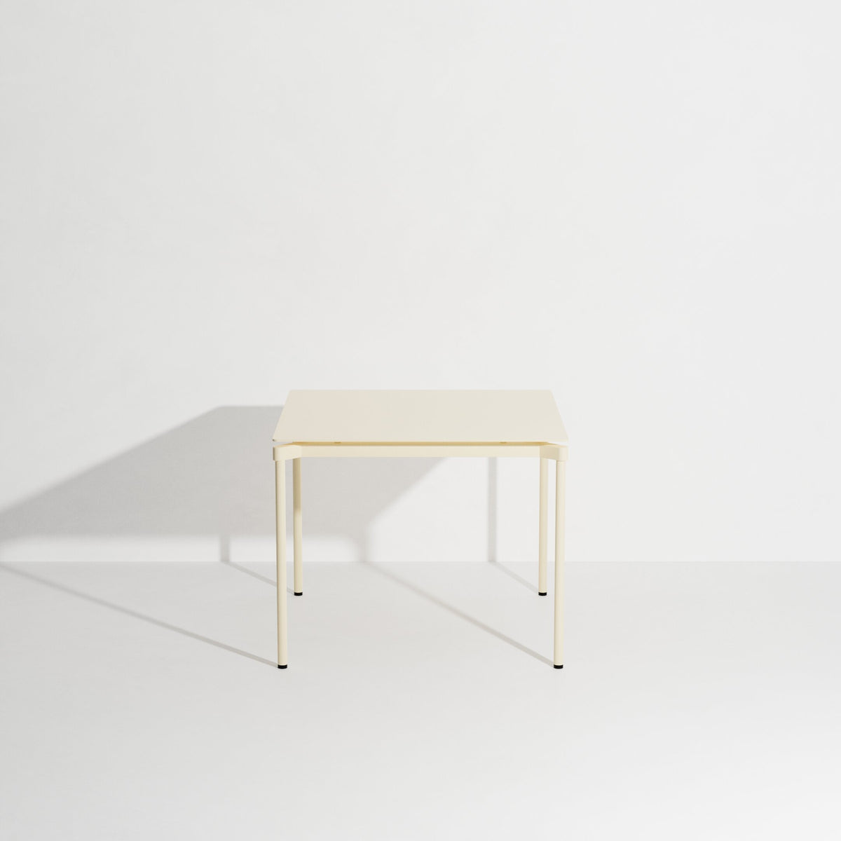 Table carrée Fromme de Tom Chung - Petite Friture-Ivoire-The Woods Gallery