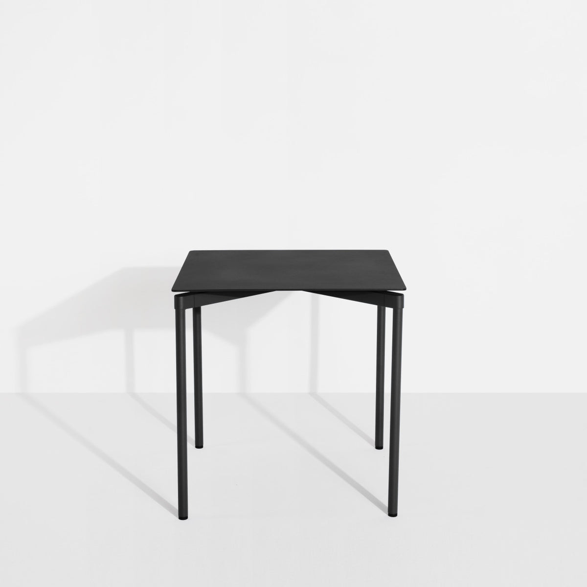 Table carrée Fromme de Tom Chung - Petite Friture-Noir-The Woods Gallery