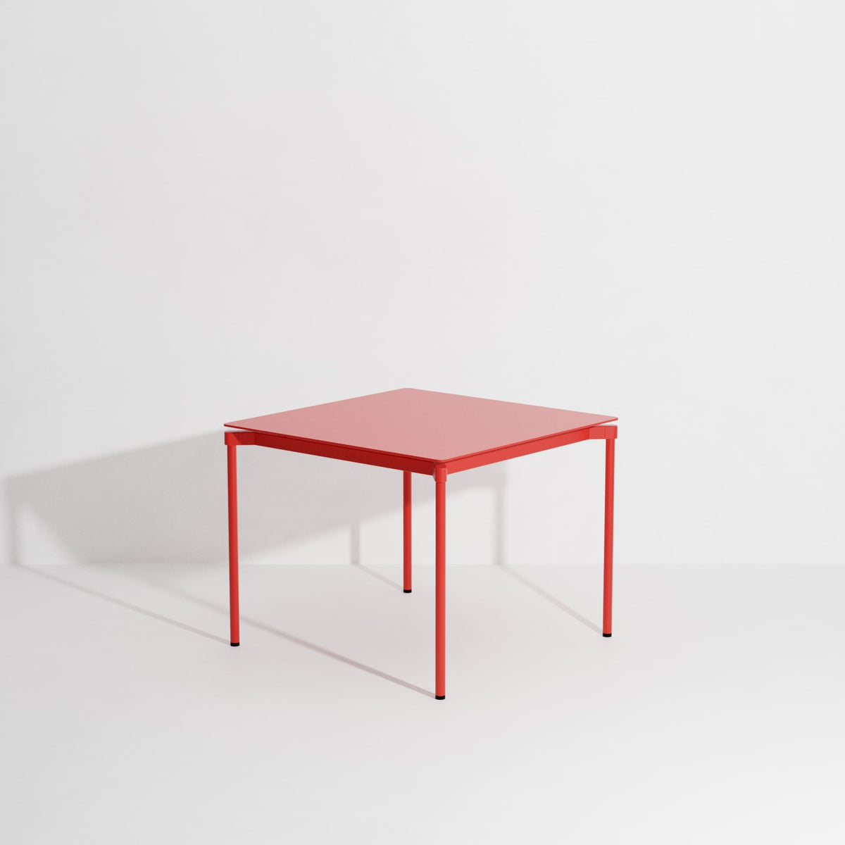 Table carrée Fromme de Tom Chung - Petite Friture-Rouge-The Woods Gallery