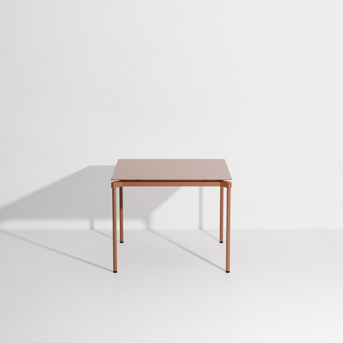 Table carrée Fromme de Tom Chung - Petite Friture-Terracotta-The Woods Gallery