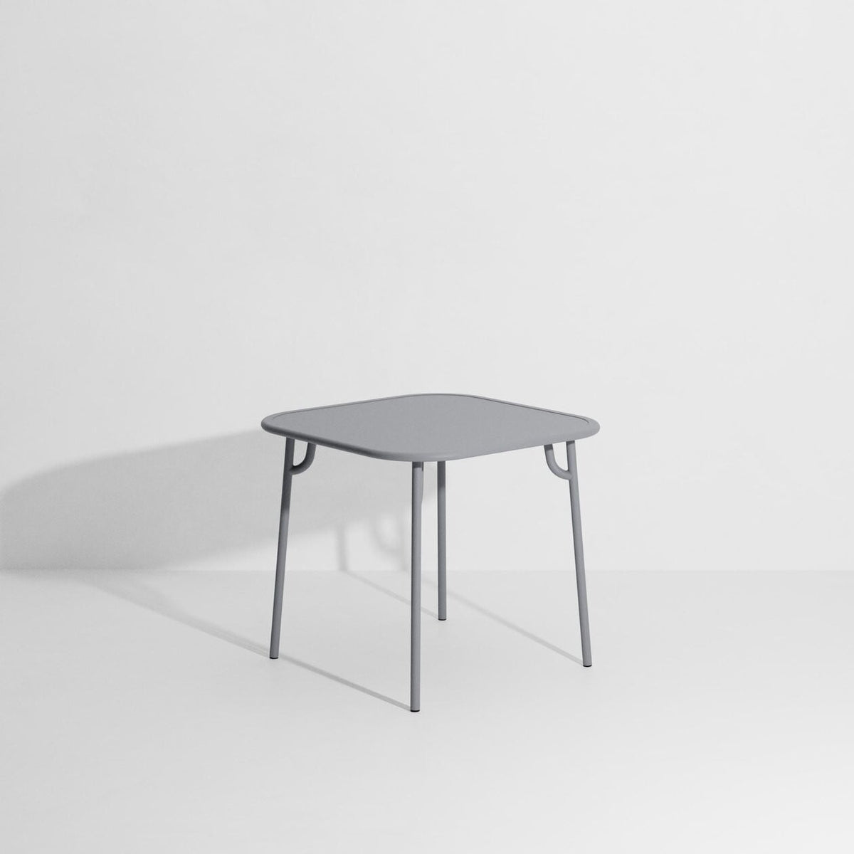 Table carrée Week-End de Studio Brichet-Ziegler - Petite Friture-Gris pierre-Plein-The Woods Gallery