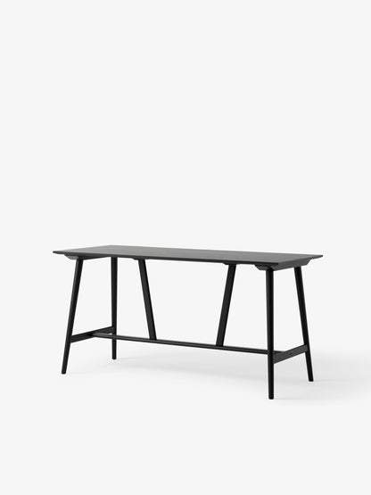 Table comptoir In Between SK26 de Sami Kallio - &amp;Tradition-Piètement chêne laqué noir-Placage de chêne-The Woods Gallery
